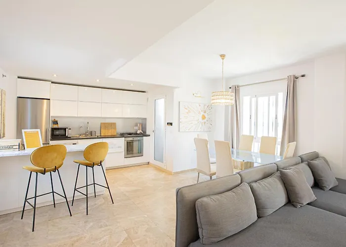 Luxury Penthouse Walk To Banus Apartmán *