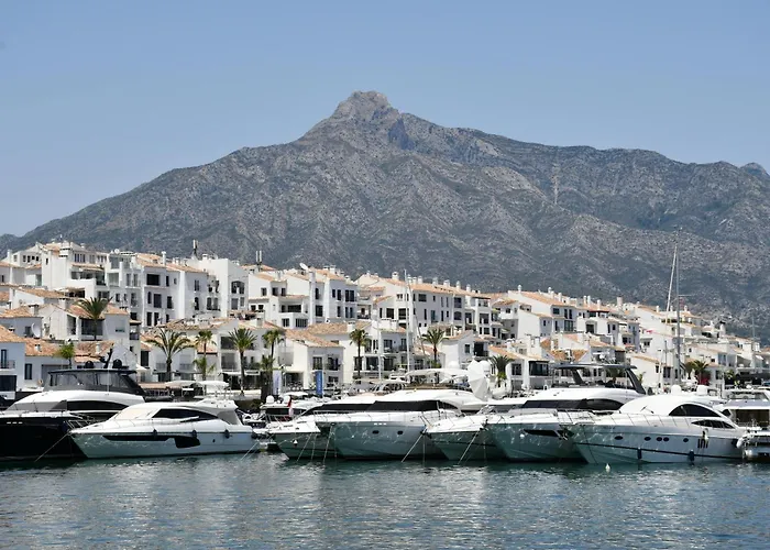 Luxury Penthouse Walk To Banus מארבלה