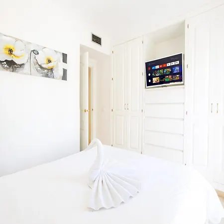 Luxury Penthouse Walk To Banus ماربيا