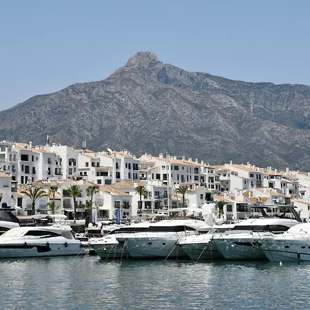 Luxury Penthouse Walk To Banus Marbella