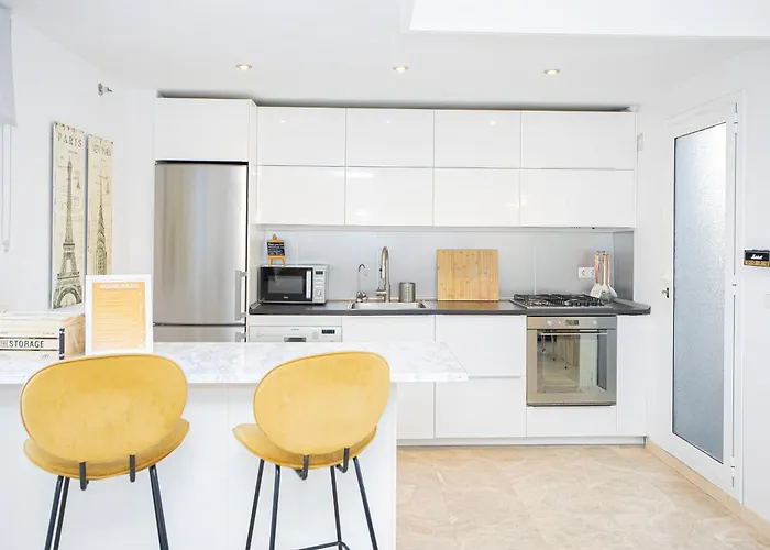 Luxury Penthouse Walk To Banus Marbella