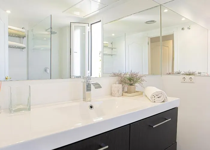 Luxury Penthouse Walk To Banus Marbella