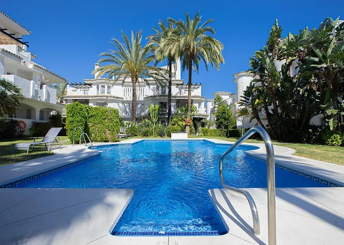 Daire Luxury Penthouse Walk To Banus Marbella