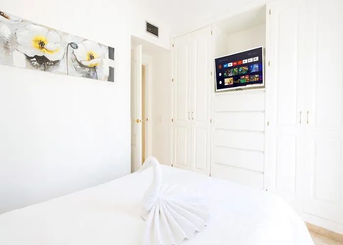 Luxury Penthouse Walk To Banus Marbella