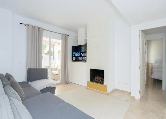 Apartment Luxury Penthouse Walk To Banus